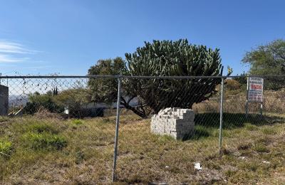 Terreno de 1,000 m² con vista panorámica al lago