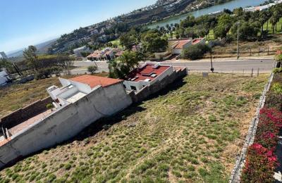 Terreno de 1,000 m² con vista a La Cañada
